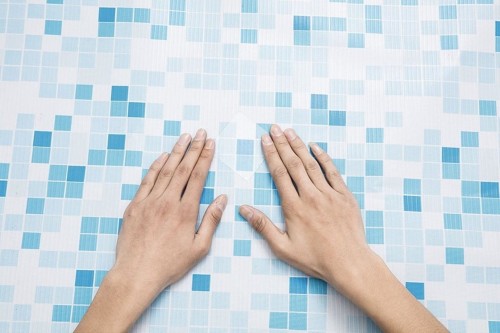 bestway-underwater-adhesive-pool-repair-kit (1).jpg