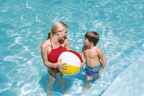 Piłka plażowa Bestway średnica 51cm( symbol 31021) aranżacja (2).jpg