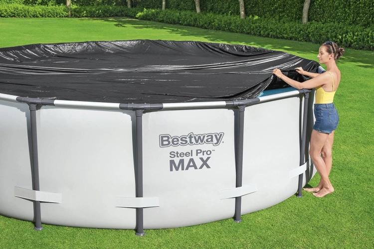 Pokrywa do basenu stelażowego 366cm Bestway 58037 aranżacja2.jpg