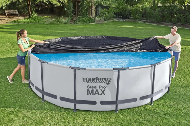 Pokrywa do basenu stelażowego 366cm Bestway 58037 aranżacja4.jpg